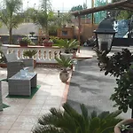 فندق مبيت وإفطار H.ave بومبيي