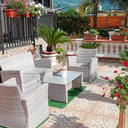 Oda ve Kahvaltı H.ave 4*