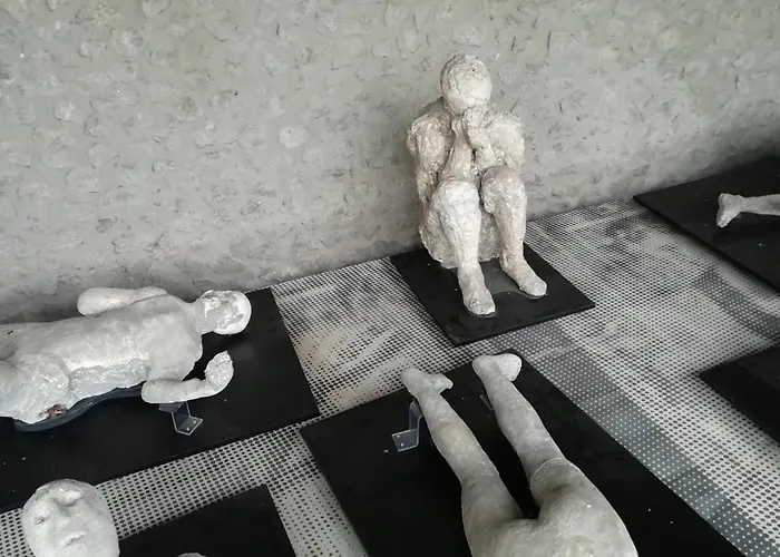 H.ave Oda ve Kahvaltı 4*