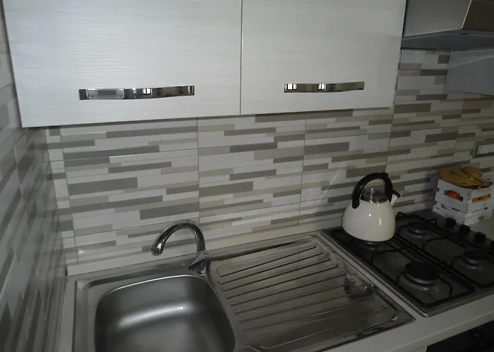 Oda ve Kahvaltı H.ave 4*