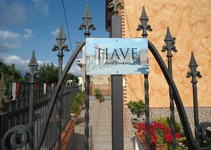 H.ave Oda ve Kahvaltı Pompei